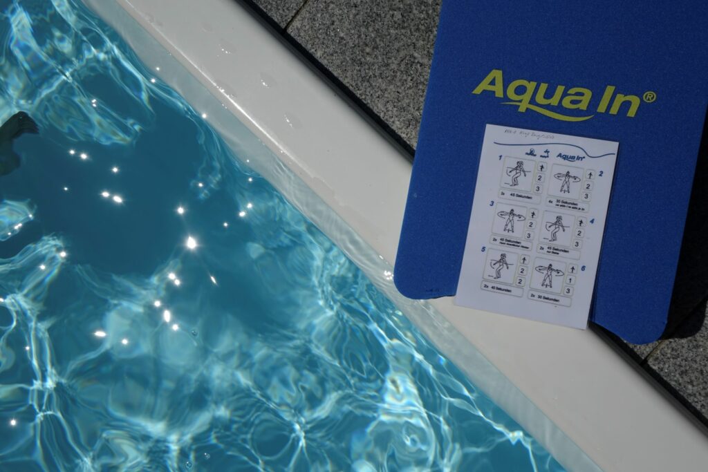 Bewährtes Aquafitnessprogramm mit 3 wirkungsvollen Übungen gegen müde Beine