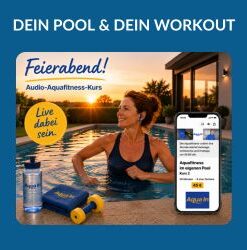 Das Bild zeigt eine junge Frau mit dunkeln Haaren, dunklem Badeanzug und Headset in einem Pool in abendlicher Stimmung. Im rechten vorderen Bildausschnitt ist ein Handy zu sehen, in dem die App zum Hören von Live-Audio-Kursen zu sehen ist. Das Bild dienst als Produktbild für Live-Audio-Kursen im Pool.