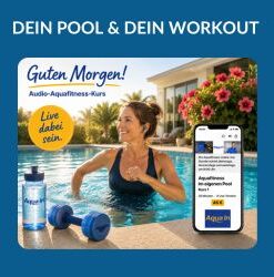 Das Bild zeigt eine junge Frau mit dunkeln Haaren, dunklem Badeanzug und Headset in einem Pool in morgentlicher Stimmung. Im rechten vorderen Bildausschnitt ist ein Handy zu sehen, in dem die App zum Hören von Live-Audio-Kursen zu sehen ist. Das Bild dienst als Produktbild für Live-Audio-Kursen im Pool.